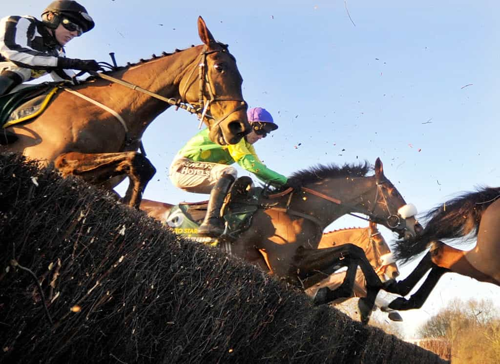 Kauto Star about to win the King George VI Chase at Kempton Park in 2008.